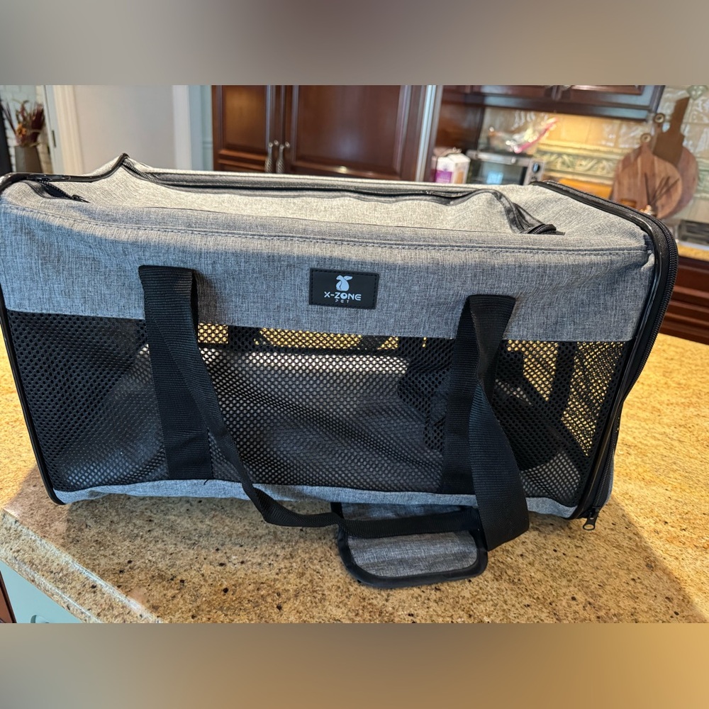 XZONE COLLAPSIBLE PET CARRIER!